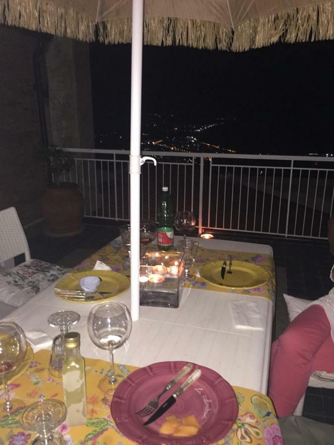 Appartamento Le Stanze di Mamma Pia Casal Velino Esterno foto